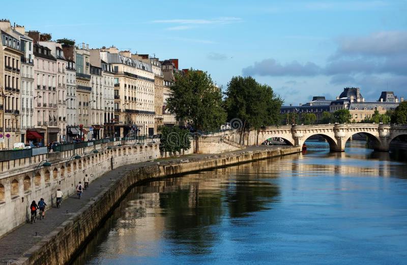 Daumier - New 2 Bdrs Flat Near La Seine Apartment Paris Ngoại thất bức ảnh